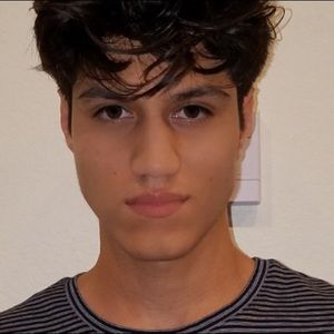 Meet your Posher, Diego